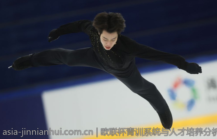 欧联杯青训系统与人才培养分析